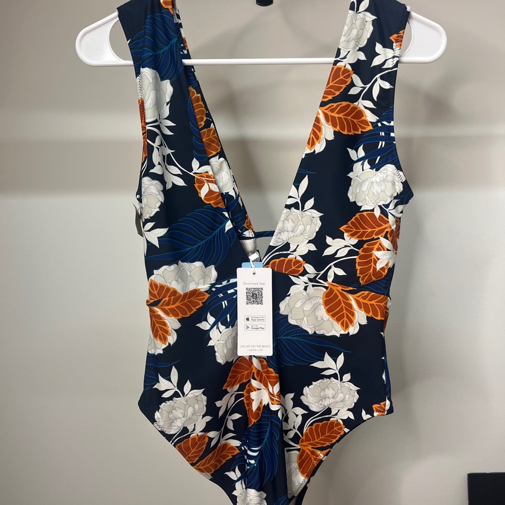 Cupshe Navy Floral One-Piece Swimsuit with White & Burnt Orange Leaves - Picture 3 of 9
